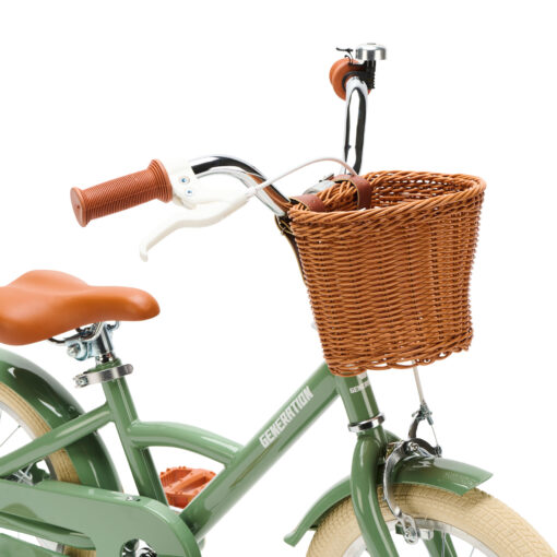 De Generation Classic 14 inch Olijfgroen - Kinderfiets, biedt stijl, veiligheid, en comfort voor kinderen van 3-5 jaar. Inclusief zijwieltjes en eenvoudige montage. Bestel vandaag nog!
