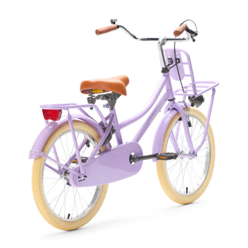 De Generation Urban Transportfiets 20 inch - Lila is een trendy kinderfiets ontworpen voor avonturen. Met terugtraprem, handrem, standaard en slot voor veiligheid en gemak. Voor 95% gemonteerd geleverd. Perfect voor jonge rijders die de straten willen verkennen!