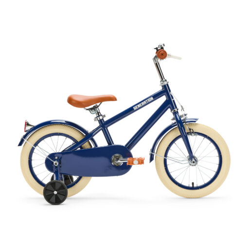 De Generation Retro 14 inch Blauw – Kinderfiets is perfect voor 3-5 jarigen, met stijlvol design, veilige remmen, en comfort. Inclusief zijwieltjes, ideaal voor een veilige en plezierige fietservaring.