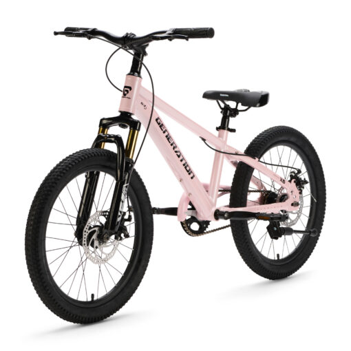 De Generation X6 20 inch Roze is een sportieve kinderfiets met een licht aluminium frame en krachtige schijfremmen. Ideaal voor kinderen van 6 tot 8 jaar die houden van een stoere mountainbike uitstraling, gecombineerd met veiligheid en comfort voor dagelijks gebruik.