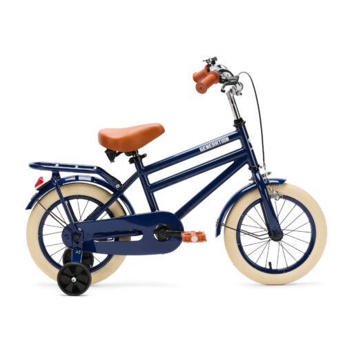 De Generation City 14 inch blauw is een lichte en stabiele kinderfiets met zijwieltjes. Perfect voor jonge kinderen die leren fietsen, met een minimale zadelhoogte van 50 cm en een frisse uitstraling.