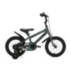 De Generation Sport 14 inch Grijs is een stoere kinderfiets voor kinderen van ongeveer 3 tot 5 jaar. Met een framemaat van 23 cm en een minimale zadelhoogte van 48 cm. Voorzien van zijwieltjes, terugtraprem, spatborden, fietsbel, gesloten kettingkast en stootkussen op het stuur. Ideaal om te leren fietsen!