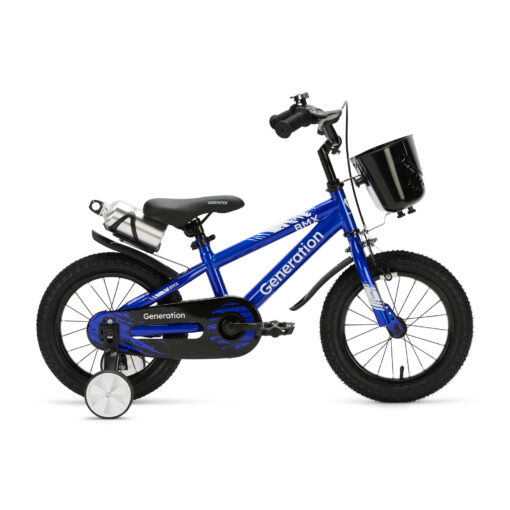De Generation BMX 14 inch Blauw is een stoere kinderfiets voor kinderen van ongeveer 3 tot 5 jaar. Met een framemaat van 22,5 cm en een minimale zadelhoogte van 47 cm. Voorzien van zijwieltjes, terugtraprem, mandje, drinkbeker, fietsbel en spatborden. De brede zwarte banden en blauwe BMX-uitstraling maken de sportieve look compleet.