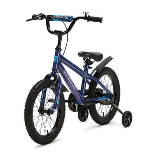 De Generation Sport 16 inch Blauw is een stoere kinderfiets voor kinderen van ongeveer 4 tot 6 jaar. Met afneembare zijwieltjes, terugtraprem, standaard, fietsbel, spatborden en een gesloten kettingkast is deze fiets ideaal om te leren fietsen. Het sportieve blauw-zwarte design en de brede zwarte banden zorgen voor een moderne uitstraling. De fiets heeft een framemaat van 26 cm en een minimale zadelhoogte van 53 cm.